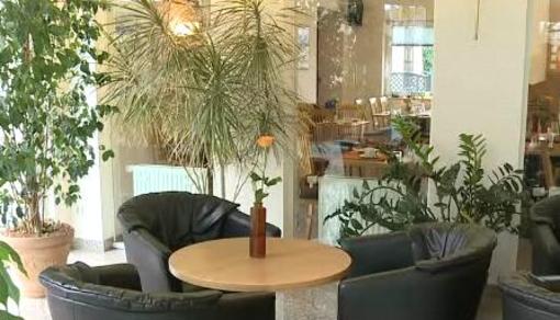 фото отеля Airport BusinessHotel Köln
