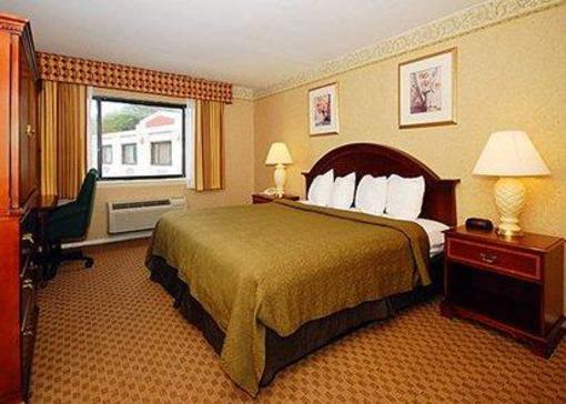 фото отеля Quality Inn Brockton