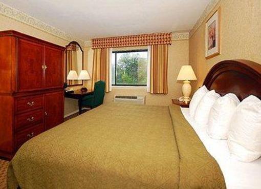 фото отеля Quality Inn Brockton