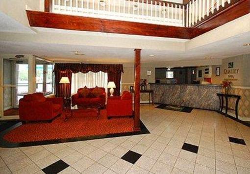 фото отеля Quality Inn Brockton