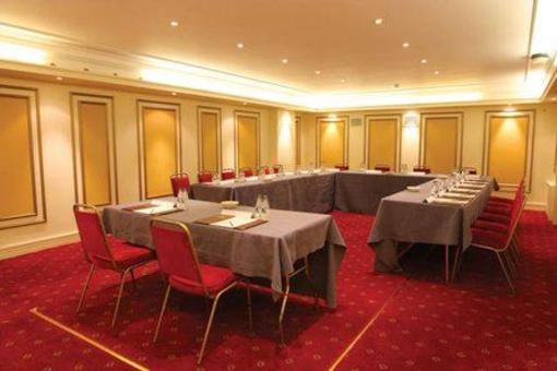 фото отеля BEST WESTERN Falstaff Hotel