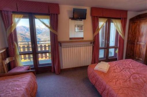 фото отеля Hotel Sauze