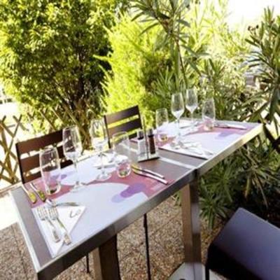 фото отеля Campanile Laval Ouest Hotel