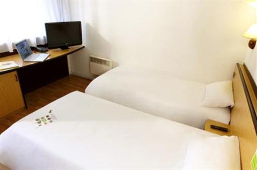 фото отеля Campanile Laval Ouest Hotel