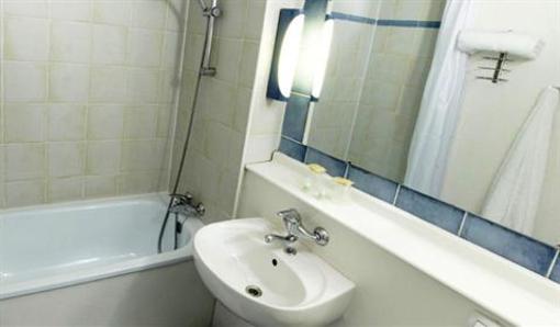 фото отеля Campanile Laval Ouest Hotel