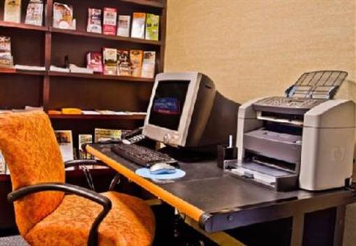 фото отеля SpringHill Suites Charlotte Concord Mills Speedway