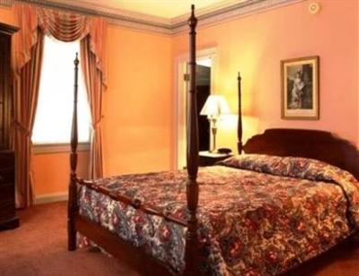 фото отеля Hopkins Inn