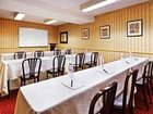 фото отеля Hopkins Inn