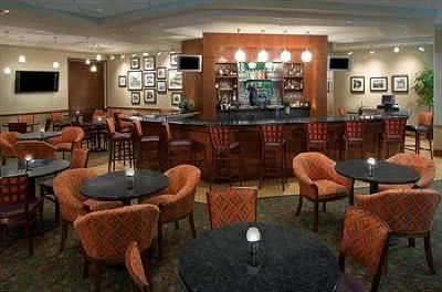 фото отеля Embassy Suites Hotel Tampa-USF/Near Busch Gardens