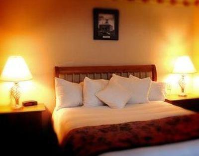 фото отеля Regency Fairbanks Hotel