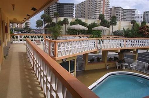 фото отеля Sundeck Motel and Apartments Fort Lauderdale