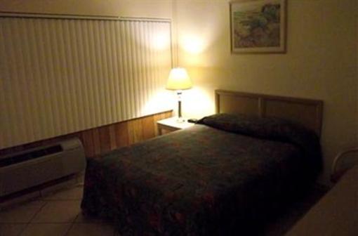 фото отеля Sundeck Motel and Apartments Fort Lauderdale