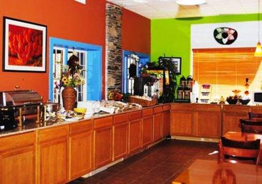 фото отеля Quality Inn Brattleboro