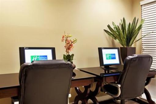 фото отеля Holiday Inn Express Hotel & Suites New Iberia-Avery Island