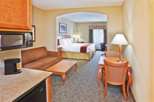 фото отеля Holiday Inn Express Suites Lawton Fort Sill