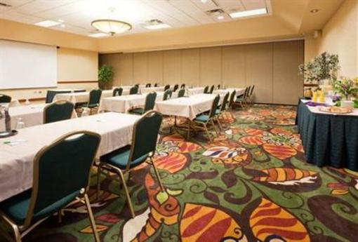 фото отеля Holiday Inn Fargo