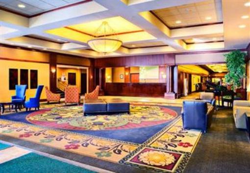 фото отеля Holiday Inn Fargo
