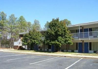 фото отеля Janus International Housing Williamsburg (Virginia)