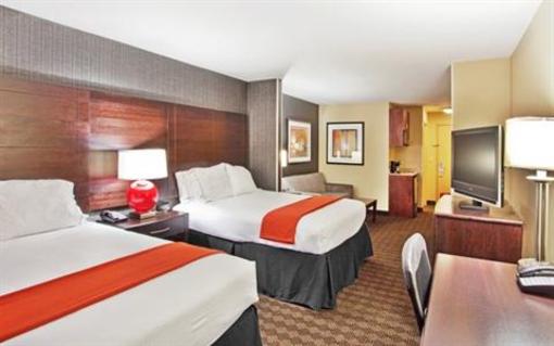фото отеля Holiday Inn Express Hotel & Suites Cumming