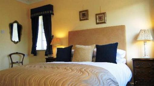 фото отеля Pinfield Hotel Farm Common Slough