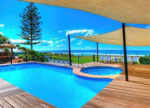 фото отеля Hibiscus On The Beach Apartment Gold Coast