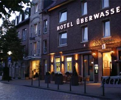 фото отеля Uberwasserhof Restaurant & Hotel Munster
