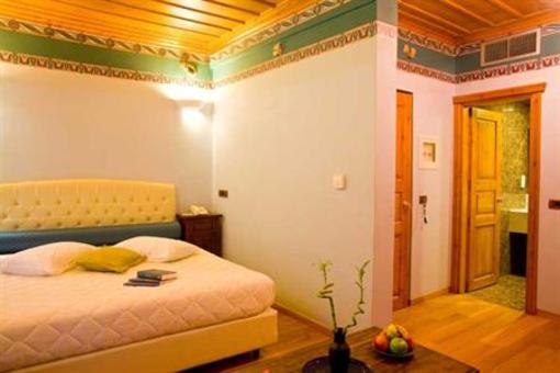фото отеля Kyveli Suites Nafplio
