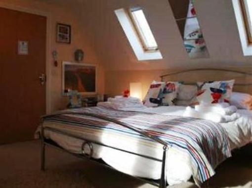 фото отеля Frome Valley House Bed and Breakfast Dorchester