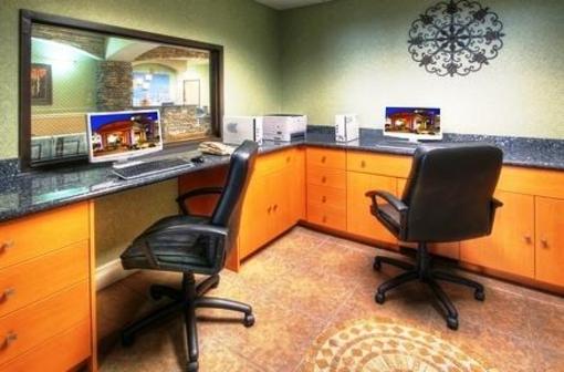 фото отеля Holiday Inn Express Hotel & Suites Carlsbad