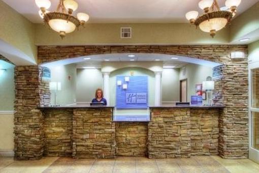 фото отеля Holiday Inn Express Hotel & Suites Carlsbad