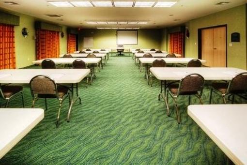 фото отеля Holiday Inn Express Hotel & Suites Carlsbad