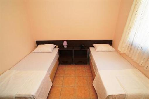 фото отеля Lemon Tree Apart-Hotel