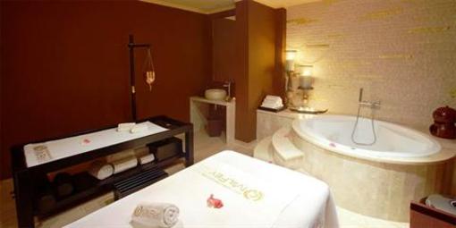 фото отеля Istion Club Hotel and Spa Nea Moudania