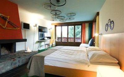 фото отеля Hotel Alpine Lodge Saanen