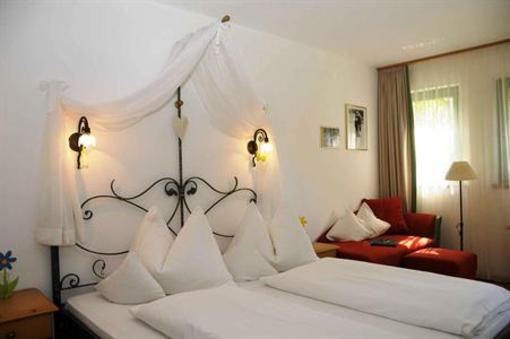 фото отеля Alte Und Neue Muhle Hotel Leutasch