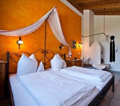 фото отеля Alte Und Neue Muhle Hotel Leutasch