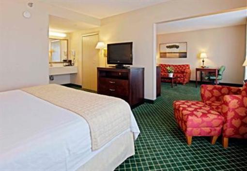 фото отеля Fairfield Inn & Suites Durham Airport Morrisville