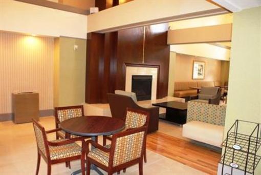 фото отеля Holiday Inn Express Cleveland Downtown