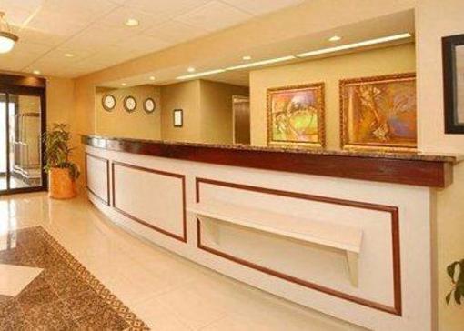 фото отеля Holiday Inn Express Omaha West-90th Street