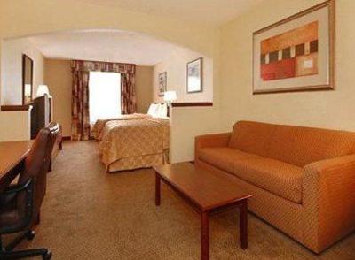 фото отеля Holiday Inn Express Omaha West-90th Street