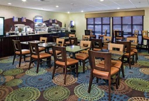 фото отеля Holiday Inn Express Omaha West-90th Street