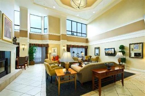 фото отеля Hampton Inn & Suites Atlanta Airport North