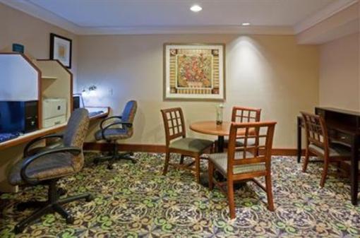 фото отеля Staybridge Suites Eagan-Mall Of America