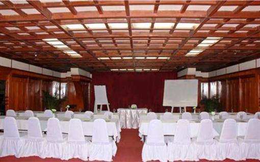 фото отеля Grand Oriental Hotel