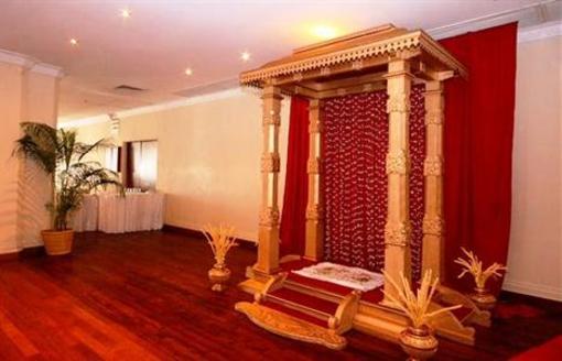 фото отеля Grand Oriental Hotel