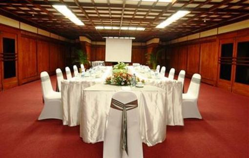 фото отеля Grand Oriental Hotel