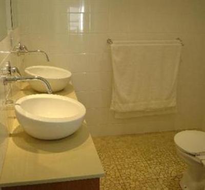 фото отеля Foreshore Apartments Gold Coast