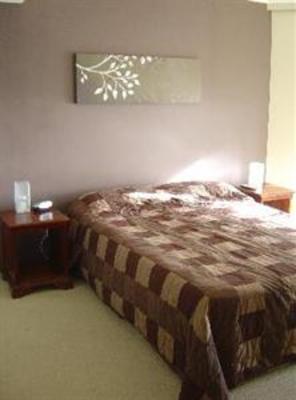 фото отеля Foreshore Apartments Gold Coast