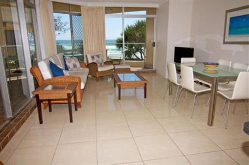фото отеля Foreshore Apartments Gold Coast