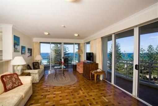 фото отеля Burleigh Mediterranean Resort